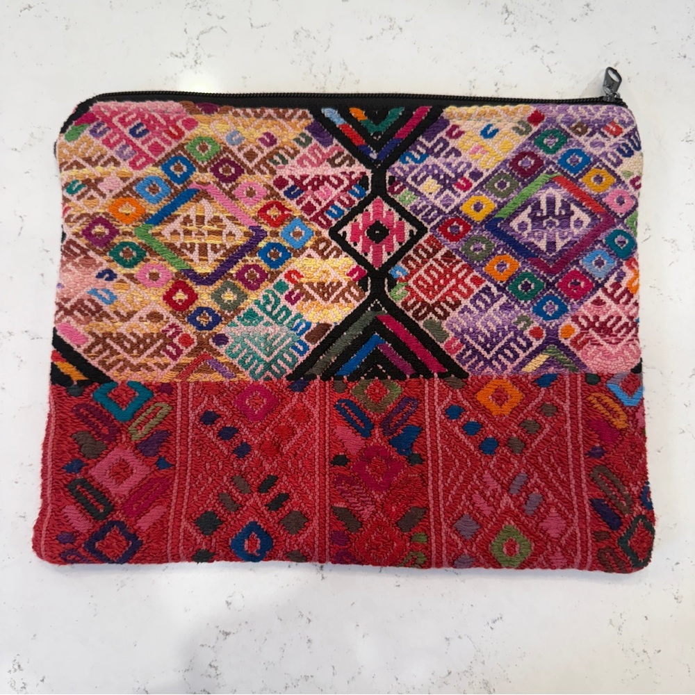 Scoop NYC Multicolor Patterned Clutch